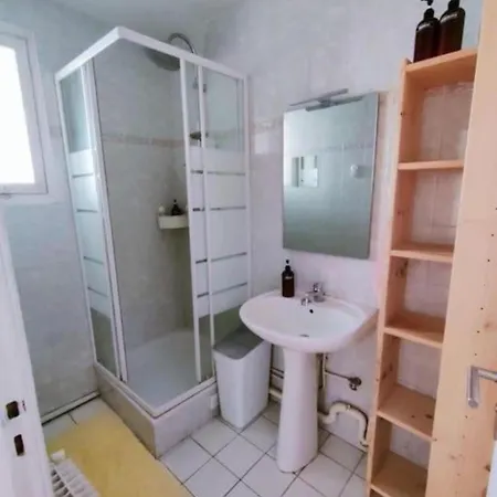L Room, Kitchen, Bathroom & Parking L 25 Mins From Paris Gare Du Nord, Cdg Airport & Stade De France Apartment *